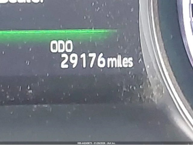 Toyota Camry XSE HYBRID - автомобили, коли, обяви за нови и употребявани 12