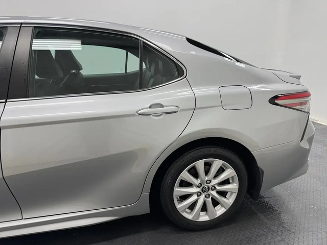 Toyota Camry * 2.5SE* DISTRONIC* LANE ASSIST* CAR PLAY* - автомобили, коли, обяви за нови и употребявани 1