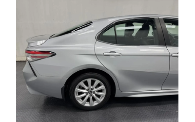 Toyota Camry * 2.5SE* DISTRONIC* LANE ASSIST* CAR PLAY* - автомобили, коли, обяви за нови и употребявани 6