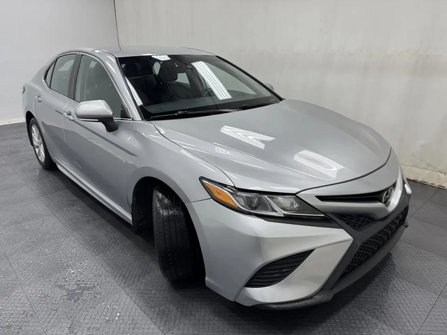 Toyota Camry * 2.5SE* DISTRONIC* LANE ASSIST* CAR PLAY* - автомобили, коли, обяви за нови и употребявани 8