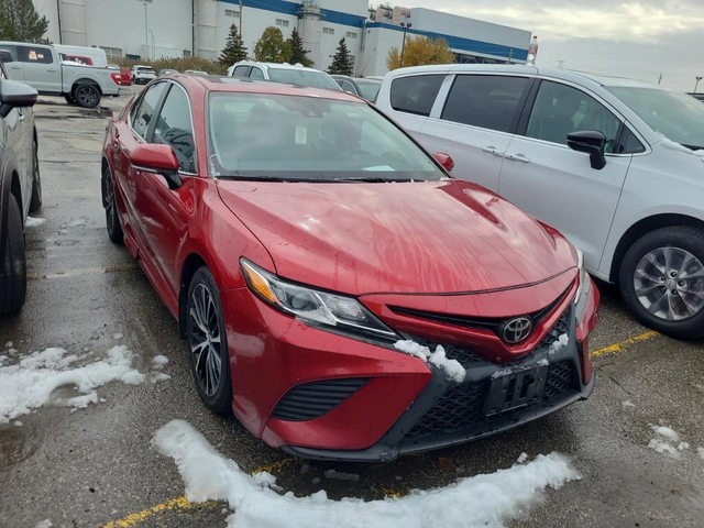 Toyota Camry 2.5SE* Dirstonic* Пано* Подгрев* камера - автомобили, коли, обяви за нови и употребявани 0