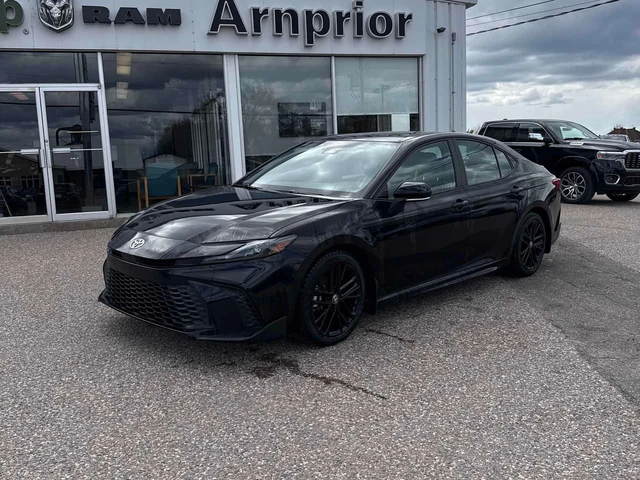 Toyota Camry * SE * DISTRONIC* ПОДГРЕВ* ПАНОРАМА* - автомобили, коли, обяви за нови и употребявани 0