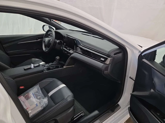 Toyota Camry * SE * CARFAX * DISTRONIC * 2 КЛЮЧА * ПОДГРЕВИ - автомобили, коли, обяви за нови и употребявани 12