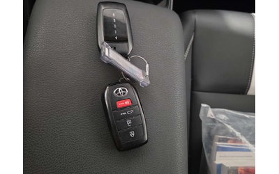 Toyota Camry * SE * CARFAX * DISTRONIC * 2 КЛЮЧА * ПОДГРЕВИ - автомобили, коли, обяви за нови и употребявани 16