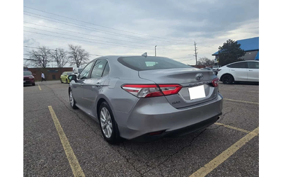 toyota-camry - 1