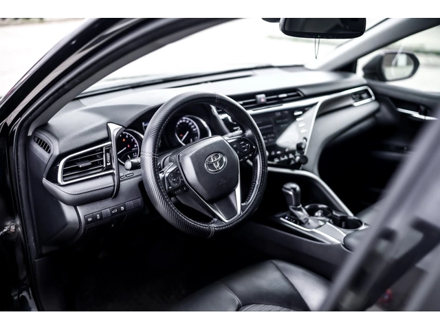 Toyota Camry SE | Sunroof | Heated Seats - автомобили, коли, обяви за нови и употребявани 3