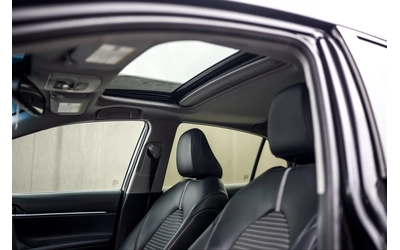 Toyota Camry SE | Sunroof | Heated Seats - автомобили, коли, обяви за нови и употребявани 6