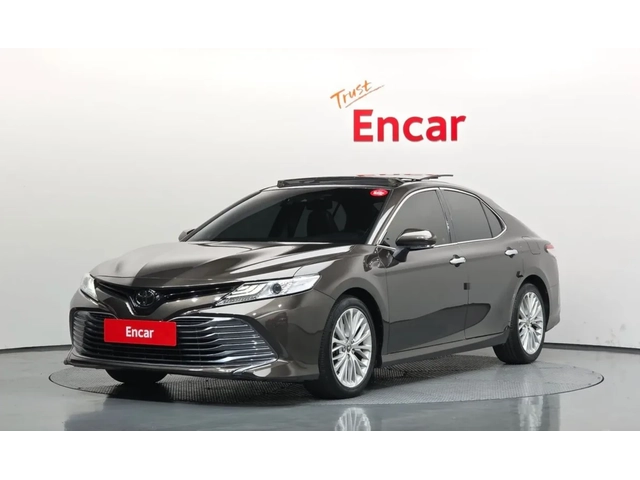 Toyota Camry 2.5* Pano* Lane Assist* Крайна цена* - автомобили, коли, обяви за нови и употребявани 0