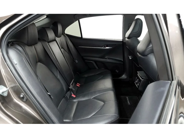 Toyota Camry 2.5* Pano* Lane Assist* Крайна цена* - автомобили, коли, обяви за нови и употребявани 10