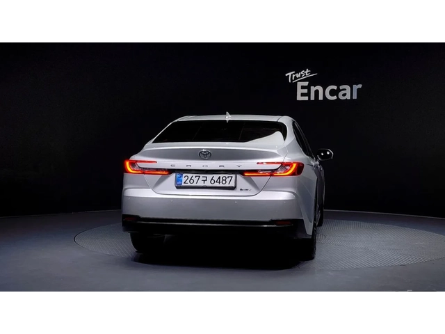 Toyota Camry Hybrid | ОБДУХ | DISTRONIC - автомобили, коли, обяви за нови и употребявани 3