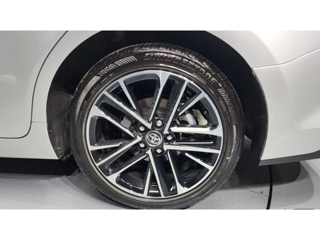 Toyota Camry Hybrid | ОБДУХ | DISTRONIC - автомобили, коли, обяви за нови и употребявани 4