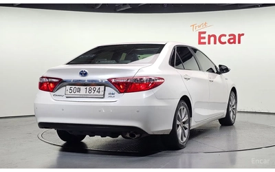 Toyota Camry 2.5 Hybrid XLE| Automatic| Кожа| JBL Premium - автомобили, коли, обяви за нови и употребявани 11