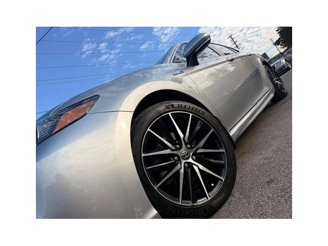 Toyota Camry Hybrid SE - автомобили, коли, обяви за нови и употребявани 1