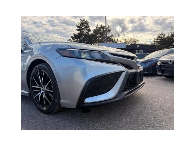 Toyota Camry Hybrid SE - автомобили, коли, обяви за нови и употребявани 5