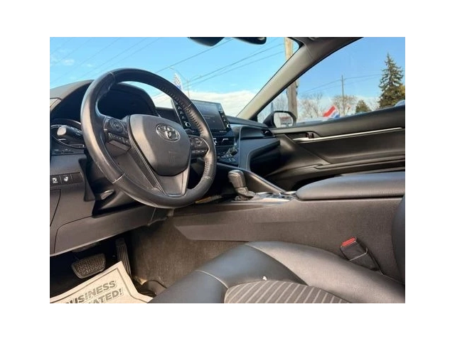 Toyota Camry Hybrid SE - автомобили, коли, обяви за нови и употребявани 8