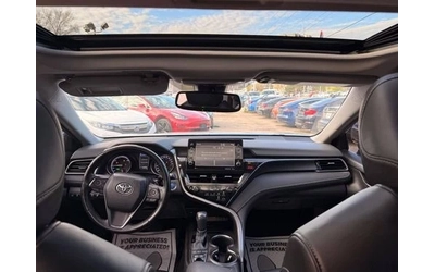 Toyota Camry Hybrid SE - автомобили, коли, обяви за нови и употребявани 9