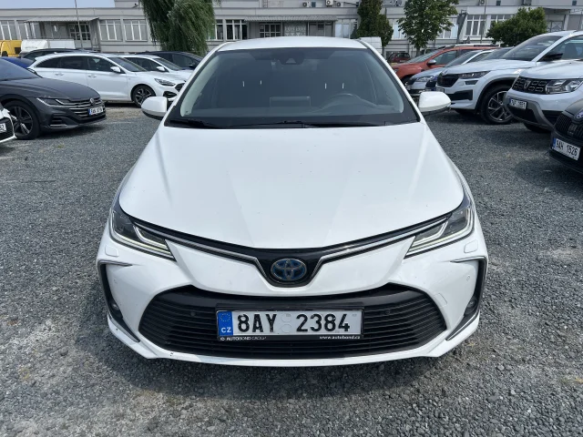 Toyota Corolla 1.5 (103 кс) 4WD CVT - автомобили, коли, обяви за нови и употребявани 1