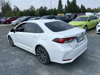 toyota-corolla-1-5-103-ks-4wd-cvt - 4