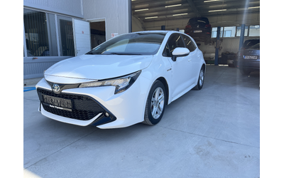 toyota-corolla-1-8-hybrid-dynamic-bussines - 0