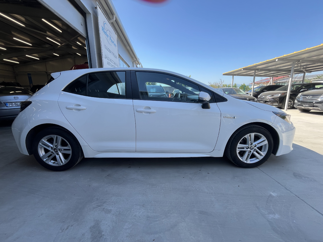 Toyota Corolla 1.8 HYBRID Dynamic Bussines - автомобили, коли, обяви за нови и употребявани 5