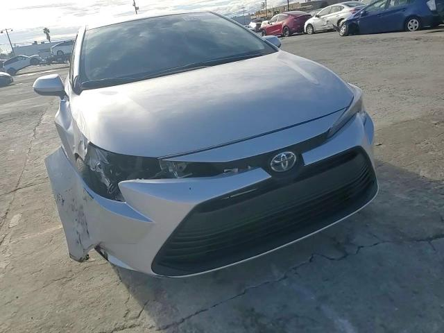 Toyota Corolla 1.8L 4 Front-wheel Drive - автомобили, коли, обяви за нови и употребявани 0