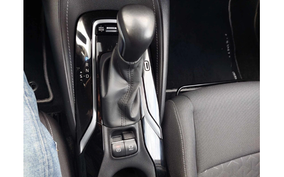 Toyota Corolla 2, 0i HIBRYD+ ТЕГЛИЧ - автомобили, коли, обяви за нови и употребявани 9