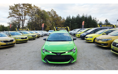 Toyota Corolla 1.8Hybrid* ГОТОВА ЗА ТАКСИ - автомобили, коли, обяви за нови и употребявани 11
