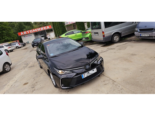 Toyota Corolla 1.8Hybrid* Камера* Дистроник - автомобили, коли, обяви за нови и употребявани 7