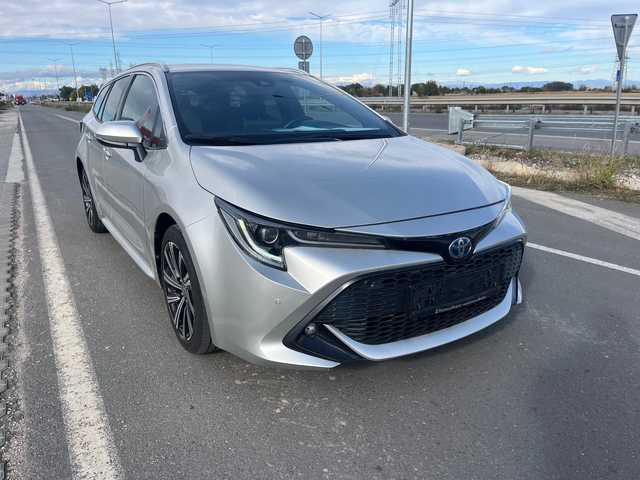 Toyota Corolla 1.8 HYBRID - автомобили, коли, обяви за нови и употребявани 0