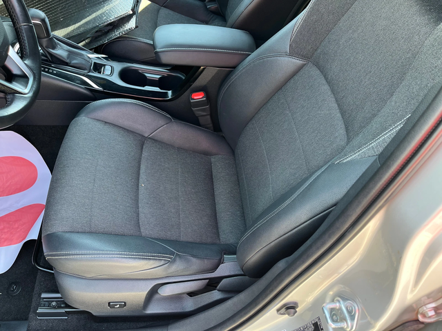 Toyota Corolla 1.8 HYBRID - автомобили, коли, обяви за нови и употребявани 6