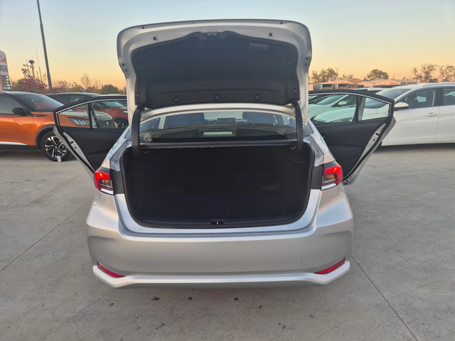 Toyota Corolla EXECUTIVE= КАМЕРА 1.6 M/T - автомобили, коли, обяви за нови и употребявани 10