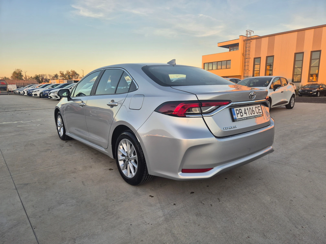 Toyota Corolla EXECUTIVE= КАМЕРА 1.6 M/T - автомобили, коли, обяви за нови и употребявани 2