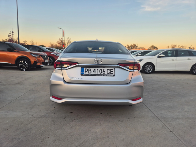 Toyota Corolla EXECUTIVE= КАМЕРА 1.6 M/T - автомобили, коли, обяви за нови и употребявани 3