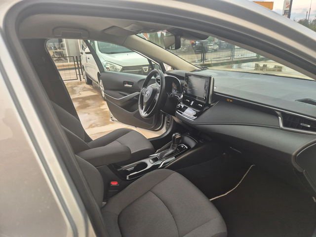 Toyota Corolla EXECUTIVE 1.8 HYBRID A/T - автомобили, коли, обяви за нови и употребявани 8