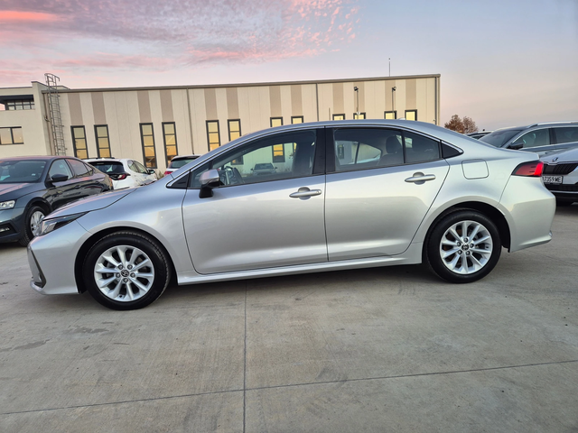 Toyota Corolla EXECUTIVE-КАМЕРА 1.6 M/T - автомобили, коли, обяви за нови и употребявани 1