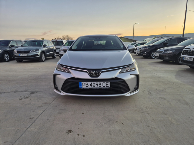 Toyota Corolla EXECUTIVE-КАМЕРА 1.6 M/T - автомобили, коли, обяви за нови и употребявани 7