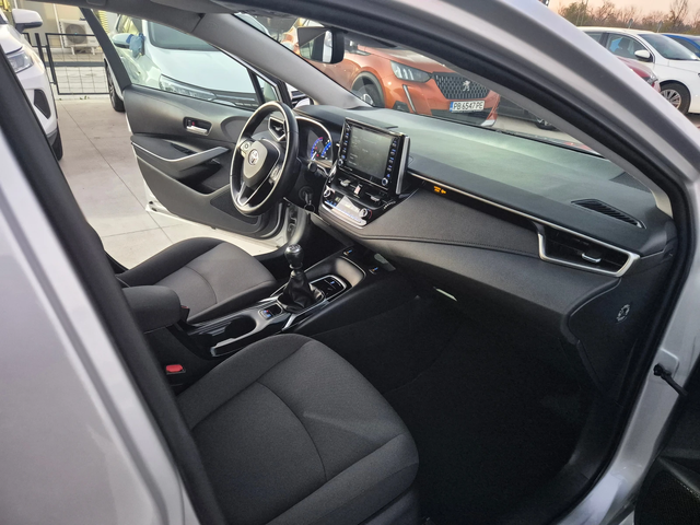 Toyota Corolla EXECUTIVE-КАМЕРА 1.6 M/T - автомобили, коли, обяви за нови и употребявани 8