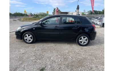 Toyota Corolla 1.4D4D-90-AVTOMAT-ITALIA - автомобили, коли, обяви за нови и употребявани 11