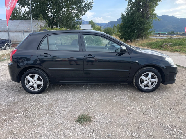 Toyota Corolla 1.4D4D-90-AVTOMAT-ITALIA - автомобили, коли, обяви за нови и употребявани 3