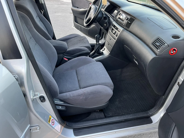 Toyota Corolla 1.4I 97кс КЛИМАТРОНИК - автомобили, коли, обяви за нови и употребявани 10