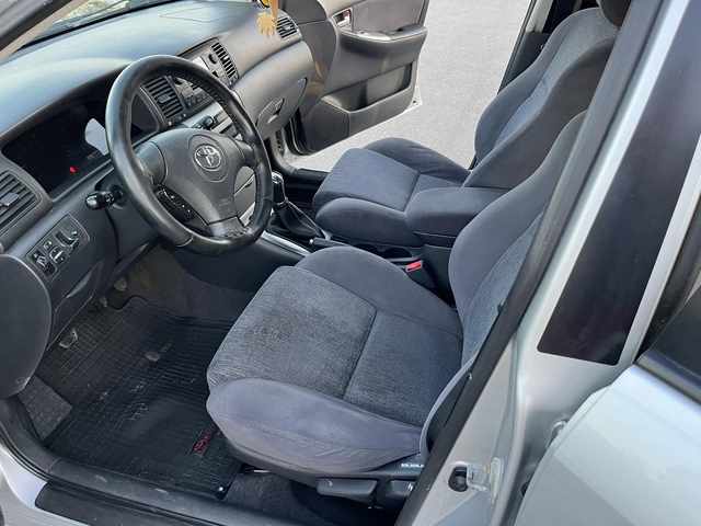 Toyota Corolla 1.4I 97кс КЛИМАТРОНИК - автомобили, коли, обяви за нови и употребявани 7