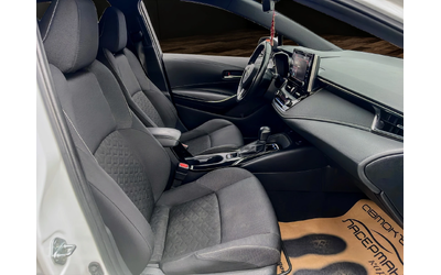 Toyota Corolla 1.8h LOUNGE TECH - автомобили, коли, обяви за нови и употребявани 11
