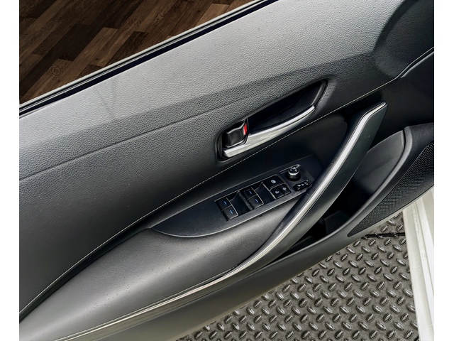 Toyota Corolla 1.8h LOUNGE TECH - автомобили, коли, обяви за нови и употребявани 5