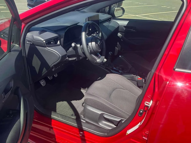 Toyota Corolla * GR Core * CARPLAY * РЪЧКА - автомобили, коли, обяви за нови и употребявани 4
