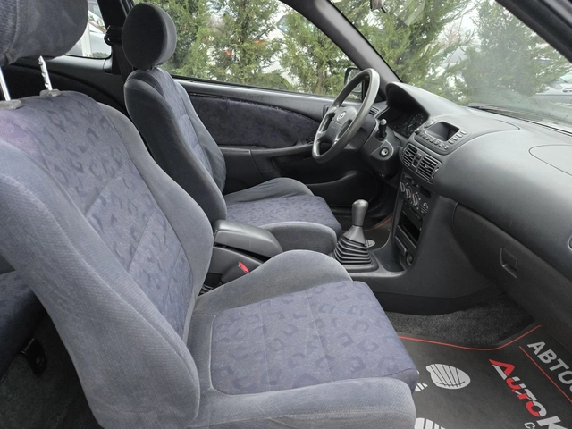 Toyota Corolla 1.4i-97кс= КЛИМАТИК - автомобили, коли, обяви за нови и употребявани 12