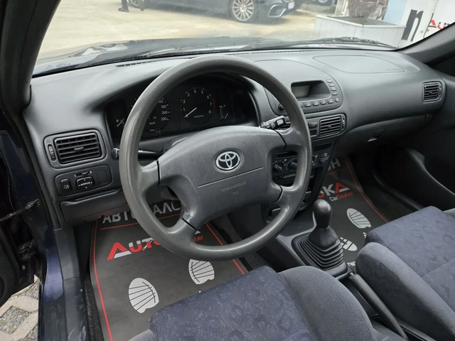 Toyota Corolla 1.4i-97кс= КЛИМАТИК - автомобили, коли, обяви за нови и употребявани 7