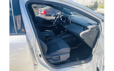 Toyota Corolla 2.0 HEV Touring Sport Executive Plus - автомобили, коли, обяви за нови и употребявани 9