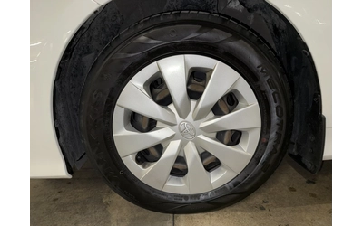 Toyota Corolla 1.5 МТ - автомобили, коли, обяви за нови и употребявани 7