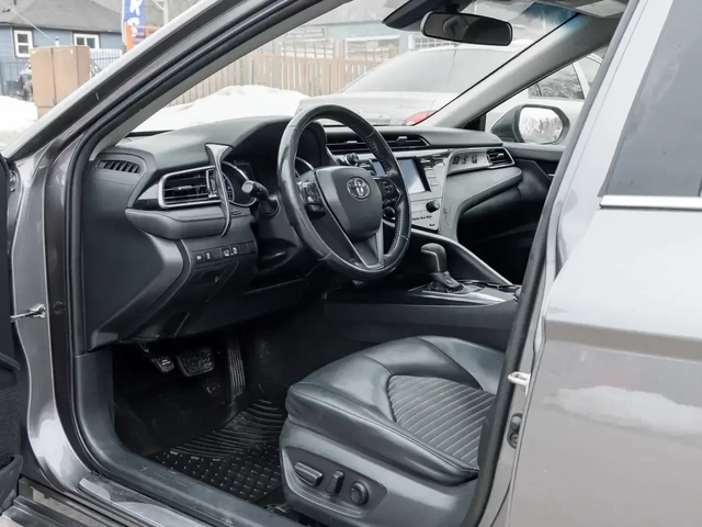 Toyota Corolla SE - автомобили, коли, обяви за нови и употребявани 4