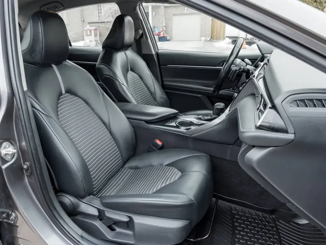 Toyota Corolla SE - автомобили, коли, обяви за нови и употребявани 5